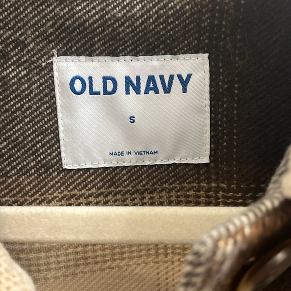 NWOT Plaid Old Navy Oversized Shacket - Picture 2 of 3